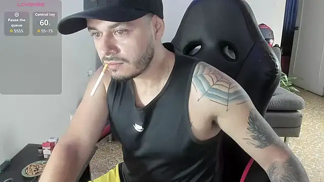 Snapshot of ragnar_lothbrok777 chatting on October 7, 2025, 7:11 pm ragnar lothbrok777 online show from October 7, 2025, 7:11 pm