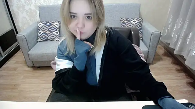 Snapshot of Finna_39 chatting on September 21, 2025, 6:53 pm Finna 39 online show from September 21, 2025, 6:53 pm