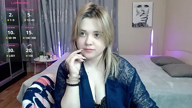 Snapshot of Finna_39 chatting on September 29, 2025, 10:03 pm Finna 39 online show from September 29, 2025, 10:03 pm