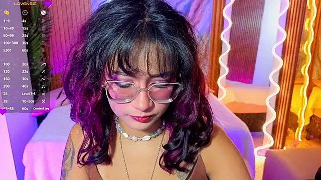 kristen tay online show from July 9, 2026, 2:59 am