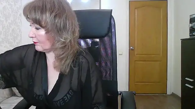 Snapshot of Victoria_secrets_ chatting on March 3, 2025, 7:10 am Victoria secrets online show from March 3, 2025, 7:10 am