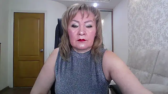 Snapshot of Victoria_secrets_ chatting on September 11, 2025, 4:23 am Victoria secrets online show from September 11, 2025, 4:23 am