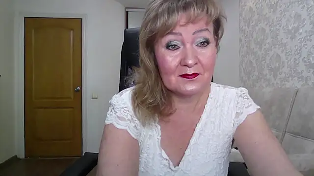 Snapshot of Victoria_secrets_ chatting on September 12, 2025, 11:43 am Victoria secrets online show from September 12, 2025, 11:43 am