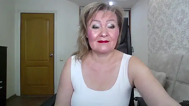 Snapshot of Victoria_secrets_ chatting on October 5, 2025, 6:23 am Victoria secrets online show from October 5, 2025, 6:23 am