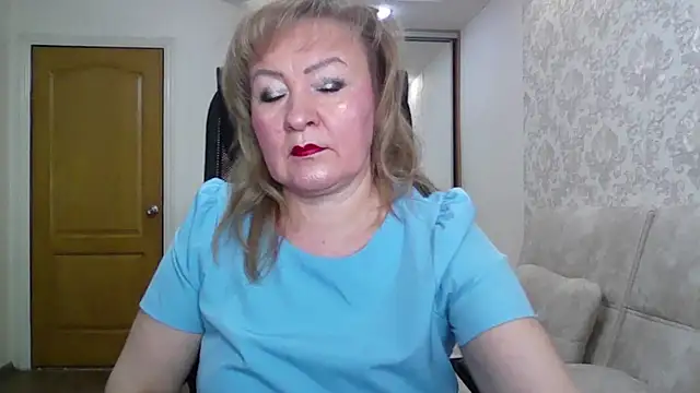 Snapshot of Victoria_secrets_ chatting on October 8, 2025, 4:32 am Victoria secrets online show from October 8, 2025, 4:32 am