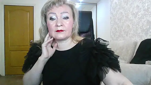 Snapshot of Victoria_secrets_ chatting on November 21, 2025, 4:11 am Victoria secrets online show from November 21, 2025, 4:11 am