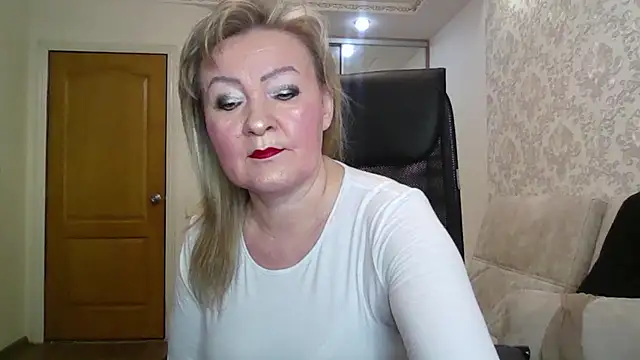 Snapshot of Victoria_secrets_ chatting on November 23, 2025, 6:46 am Victoria secrets online show from November 23, 2025, 6:46 am