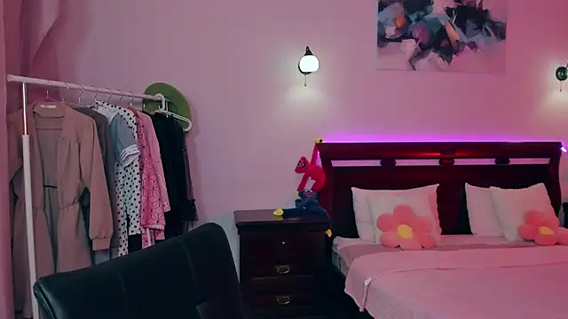 GabriellaMays online show from February 20, 2025, 5:33 am