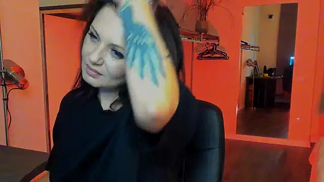 RaileReed online show from July 14, 2026, 7:41 pm