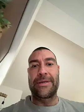 Snapshot of Jackcazzone_82 chatting on February 16, 2025, 4:21 pm Jackcazzone 82 online show from February 16, 2025, 4:21 pm