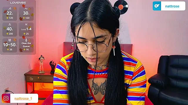 Snapshot of NATTROSE_TAY chatting on September 18, 2025, 11:12 am NATTROSE TAY online show from September 18, 2025, 11:12 am