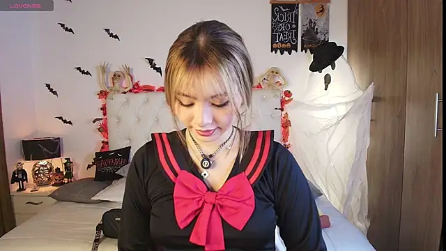 Julieta priv online show from October 8, 2025, 2:36 pm