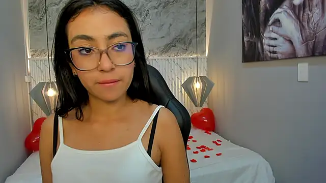 Snapshot of lucelly_15 chatting on February 15, 2025, 2:55 pm lucelly 15 online show from February 15, 2025, 2:55 pm