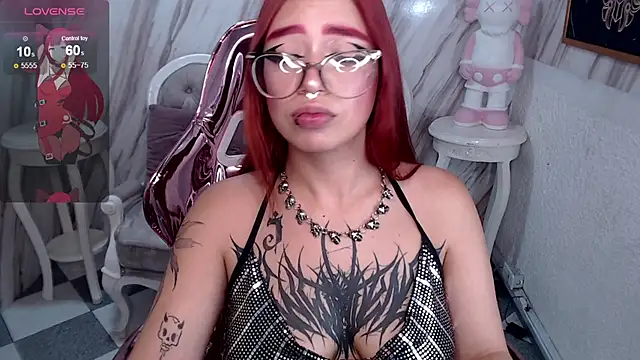 Snapshot of Anni_acker_b chatting on March 12, 2025, 8:10 pm Anni acker b online show from March 12, 2025, 8:10 pm