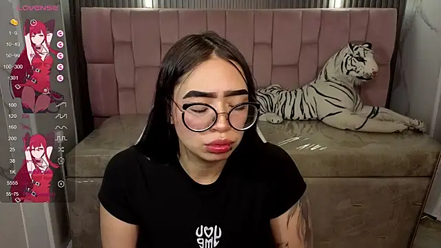 Snapshot of Anni_acker_b chatting on November 8, 2025, 12:49 pm Anni acker b online show from November 8, 2025, 12:49 pm