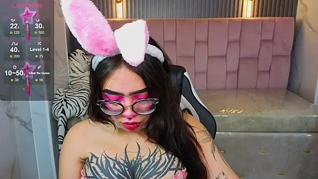 Snapshot of Anni_acker_b chatting on November 28, 2025, 3:42 am Anni acker b online show from November 28, 2025, 3:42 am