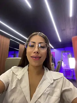 MelanieHillss online show from July 25, 2026, 4:32 am