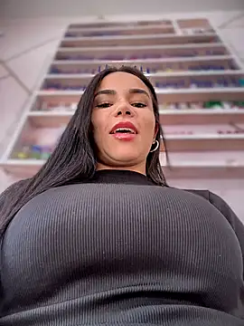 Naatalia online show from December 16, 2025, 5:07 pm