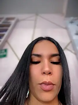 Snapshot of Naatalia chatting on June 11, 2026, 6:06 pm Naatalia online show from June 11, 2026, 6:06 pm