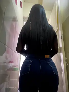 Naatalia online show from July 4, 2026, 8:04 pm