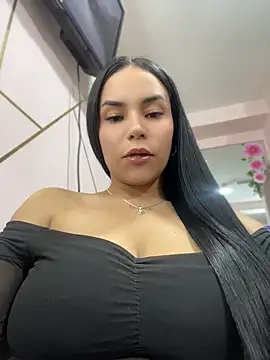 Naatalia online show from July 24, 2026, 5:22 pm