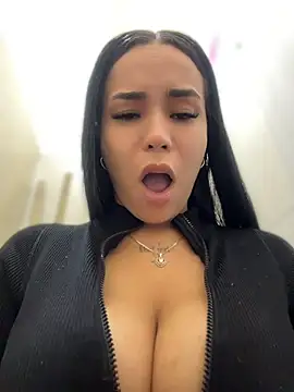 Naatalia online show from August 2, 2026, 9:46 pm