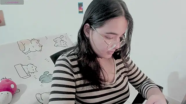 Naoko 7w7 online show from March 13, 2025, 1:21 am