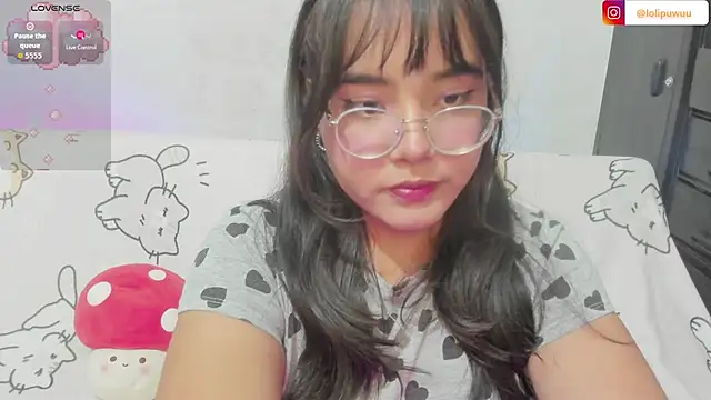 Naoko 7w7 online show from April 28, 2026, 1:59 am