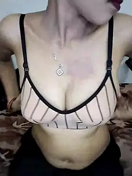 Snapshot of bbw-rupaa chatting on March 12, 2025, 5:28 pm bbw-rupaa online show from March 12, 2025, 5:28 pm