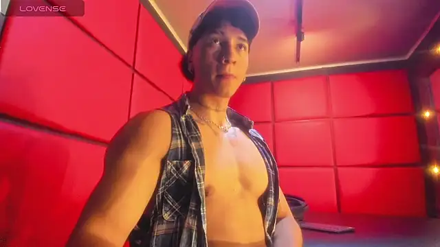 Snapshot of KaryBig3 chatting on March 9, 2025, 4:49 am KaryBig3 online show from March 9, 2025, 4:49 am