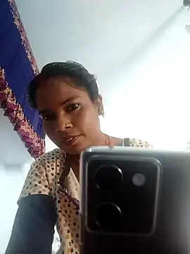 MEENA ROY online show from February 14, 2025, 7:49 am