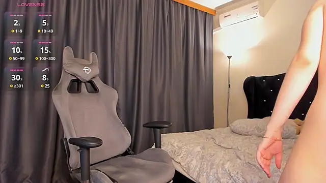 Snapshot of GentleMiss chatting on March 18, 2025, 7:19 am GentleMiss online show from March 18, 2025, 7:19 am