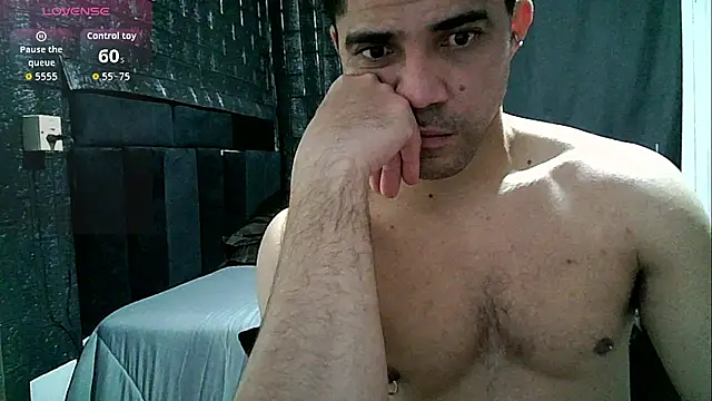mchdo09 online show from July 9, 2026, 7:18 pm