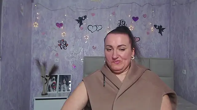 DianaMGG online show from March 9, 2025, 11:58 am