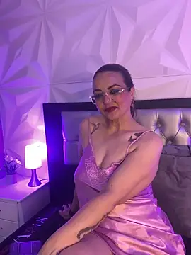 Snapshot of Azaahara_ chatting on May 19, 2026, 3:07 pm Azaahara online show from May 19, 2026, 3:07 pm