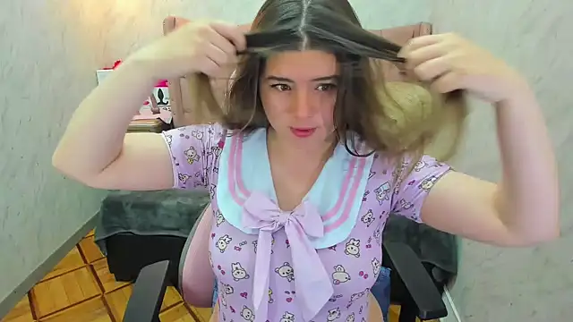 Snapshot of Lianngrace chatting on October 10, 2025, 11:09 am Lianngrace online show from October 10, 2025, 11:09 am