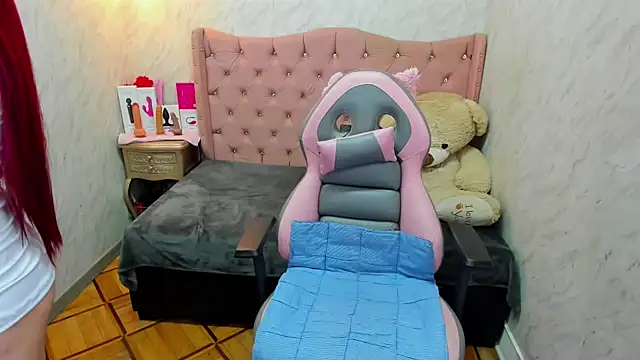 Snapshot of Lianngrace chatting on October 31, 2025, 1:45 pm Lianngrace online show from October 31, 2025, 1:45 pm