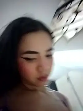 Natty roberts  online show from March 3, 2026, 11:21 pm