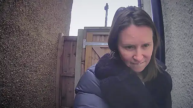 eatmypie69 online show from February 12, 2026, 11:05 am