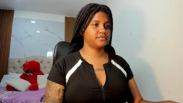 ZahraRose online show from February 11, 2026, 8:03 pm