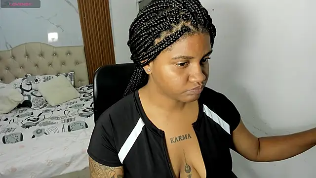 ZahraRose online show from April 28, 2026, 8:36 pm