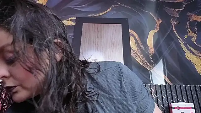 Snapshot of AmandaKovich chatting on November 7, 2025, 7:14 pm AmandaKovich online show from November 7, 2025, 7:14 pm