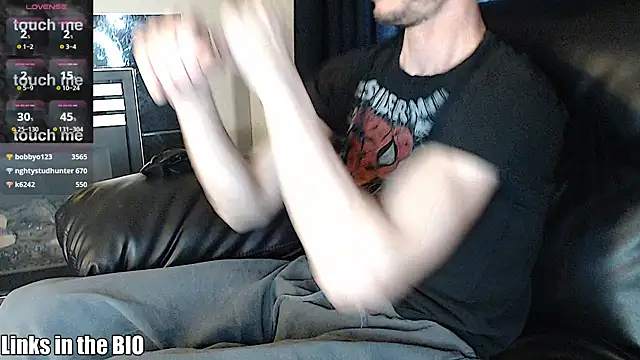 Snapshot of teninchty chatting on March 17, 2025, 3:29 pm teninchty online show from March 17, 2025, 3:29 pm