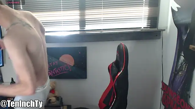 Snapshot of teninchty chatting on November 25, 2025, 6:08 pm teninchty online show from November 25, 2025, 6:08 pm