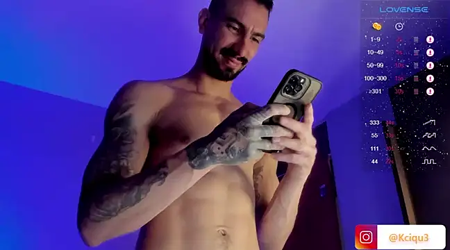 Snapshot of K_cique chatting on February 16, 2025, 6:21 pm K cique online show from February 16, 2025, 6:21 pm