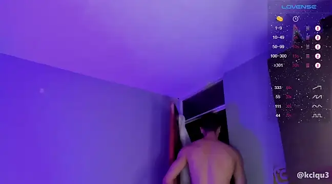 Snapshot of K_cique chatting on March 7, 2025, 1:20 am K cique online show from March 7, 2025, 1:20 am