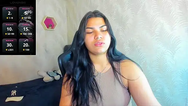 Snapshot of melany_rouse18 chatting on November 30, 2025, 4:11 pm melany rouse18 online show from November 30, 2025, 4:11 pm