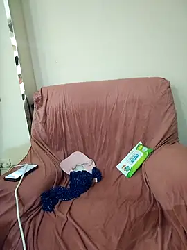 Snapshot of Loly2025 chatting on March 6, 2025, 10:15 pm Loly2025 online show from March 6, 2025, 10:15 pm