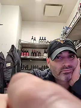 Novabear6996 online show from March 3, 2025, 12:48 pm