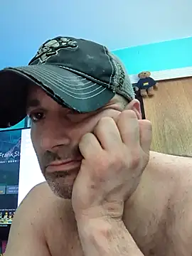Snapshot of Novabear6996 chatting on June 2, 2026, 2:02 am Novabear6996 online show from June 2, 2026, 2:02 am